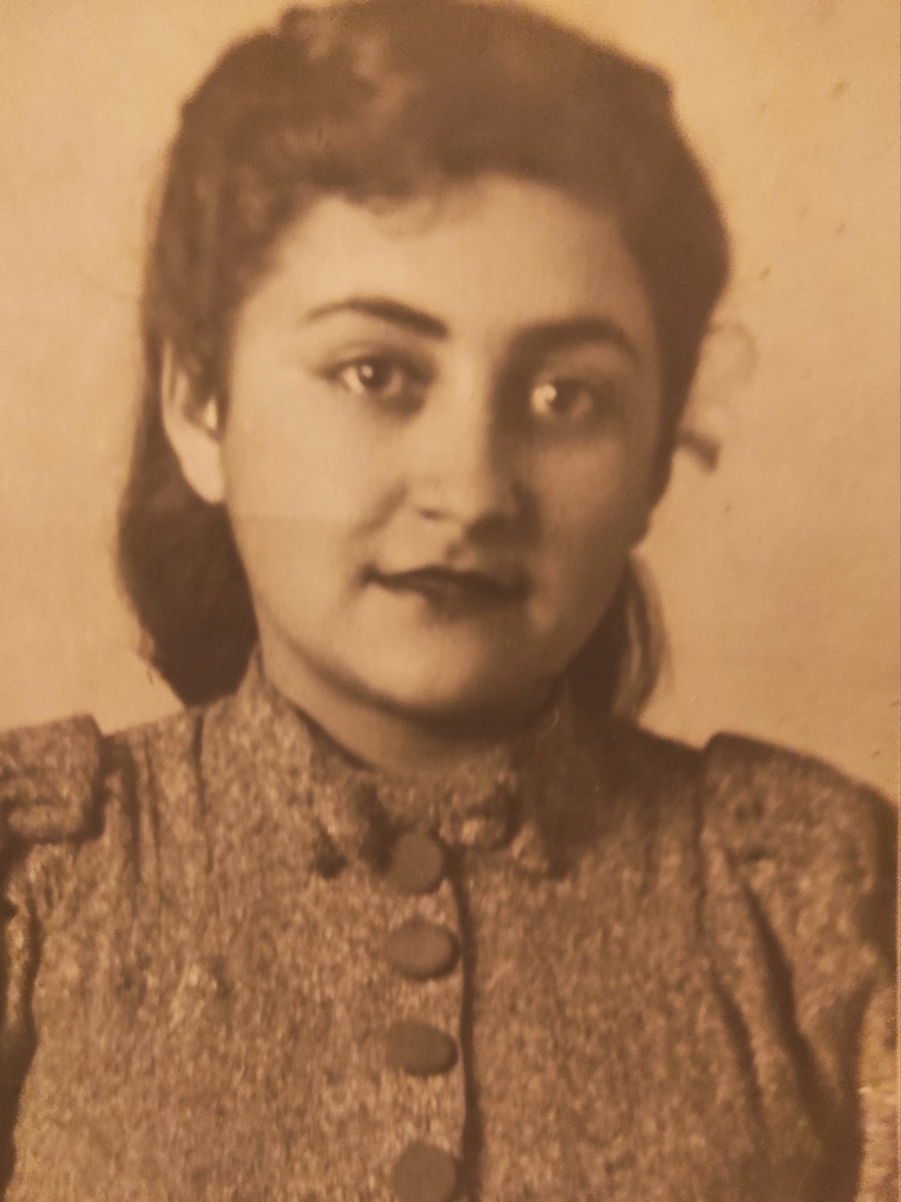 Золотовицкая (в девичестве Сирота) Любовь Моисеевна