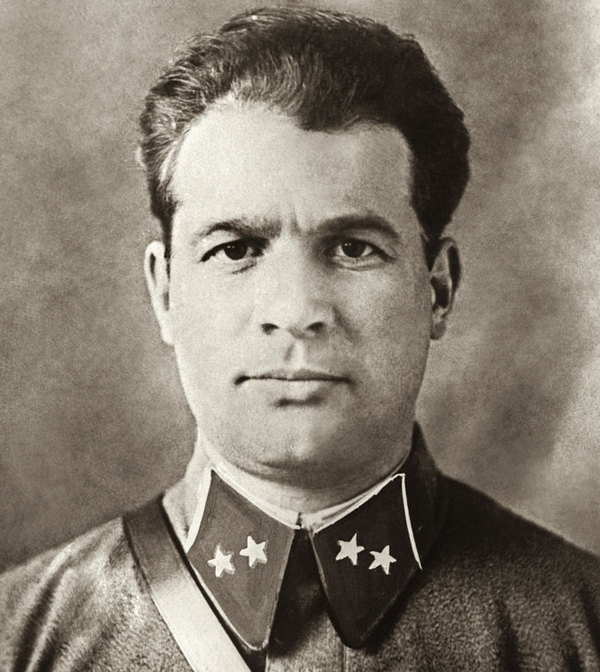 Черняховский Иван Данилович