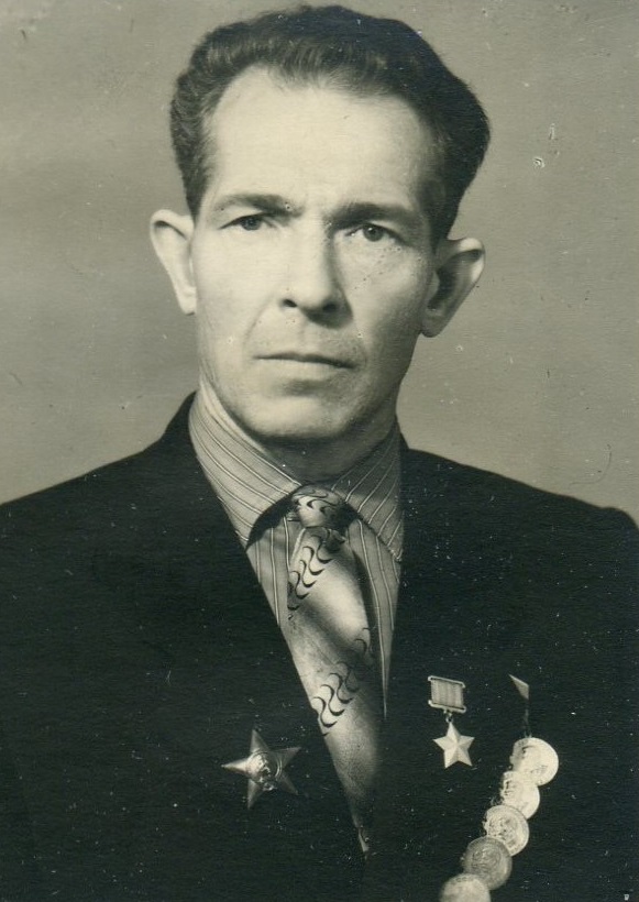 Булат Борис Адамович